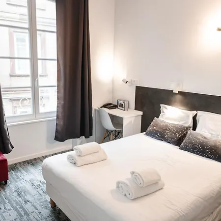 Des Arts - Centre Cathedrale Hotel 2*