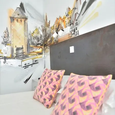 Des Arts - Centre Cathedrale Hotel